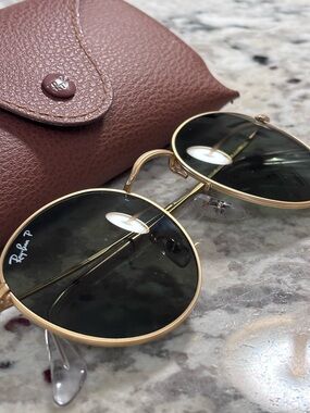 Ray-Ban Gold Frame Sunglasses with Dark Green Lenses